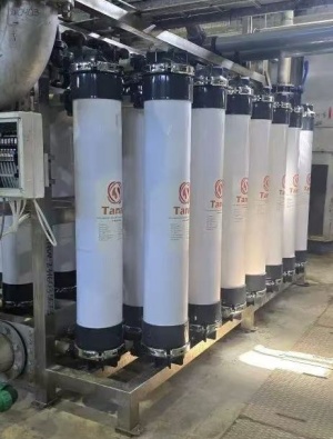 TF7B0.9D-60WRL Replaced ZW700B-10060/UF8/7B/S/0.9/60 in Refinery Water Treatment in Perm, Russia